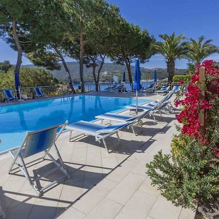 Il Porto Trilocale Nr.7 Daire Porto Azzurro Dış mekan fotoğraf