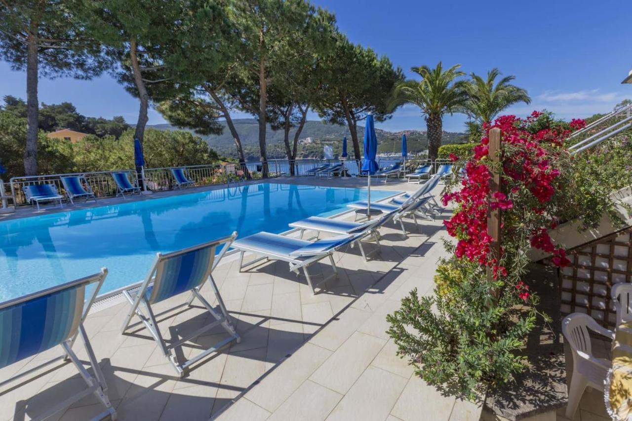 Il Porto Trilocale Nr.7 Daire Porto Azzurro Dış mekan fotoğraf