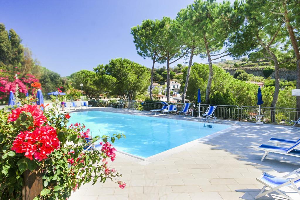 Il Porto Trilocale Nr.7 Daire Porto Azzurro Dış mekan fotoğraf