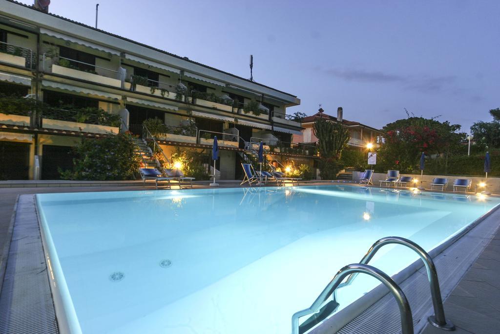 Il Porto Trilocale Nr.7 Daire Porto Azzurro Dış mekan fotoğraf